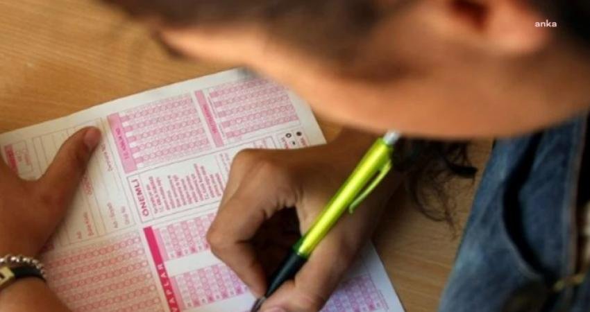 Milli Eğitim Bakanlığı (MEB), Liselere Geçiş Sistemi (LGS) sınavına giren öğrenciler