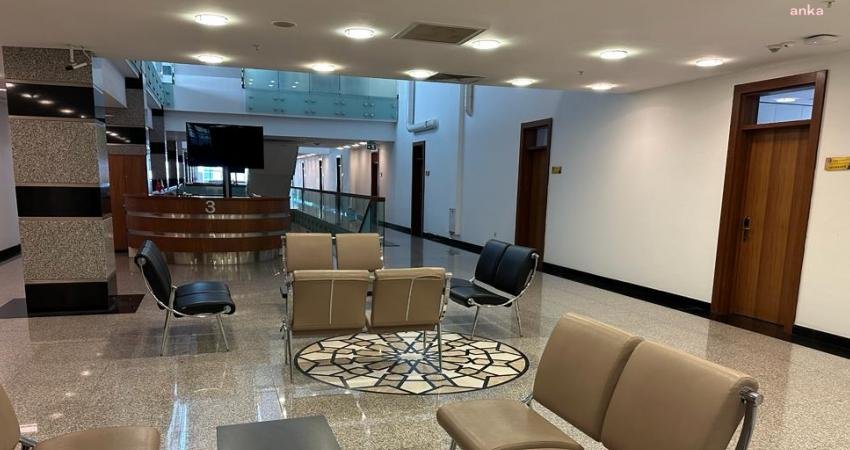 CHP Şanlıurfa Milletvekili Mahmut Tanal, bazı milletvekillerine özel oda tahsis