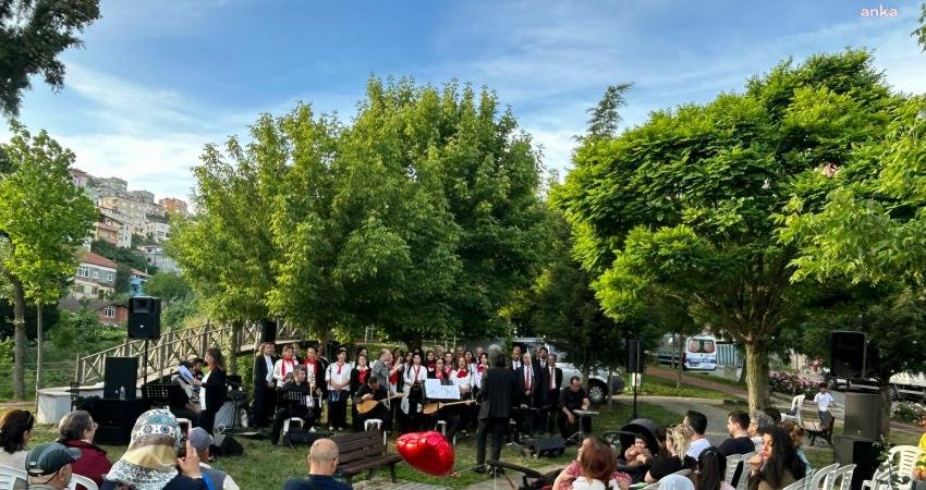 Maltepe Belediyesi Türk Halk Müziği Korosu, ‘Yaza Merhaba’ konseri verdi.