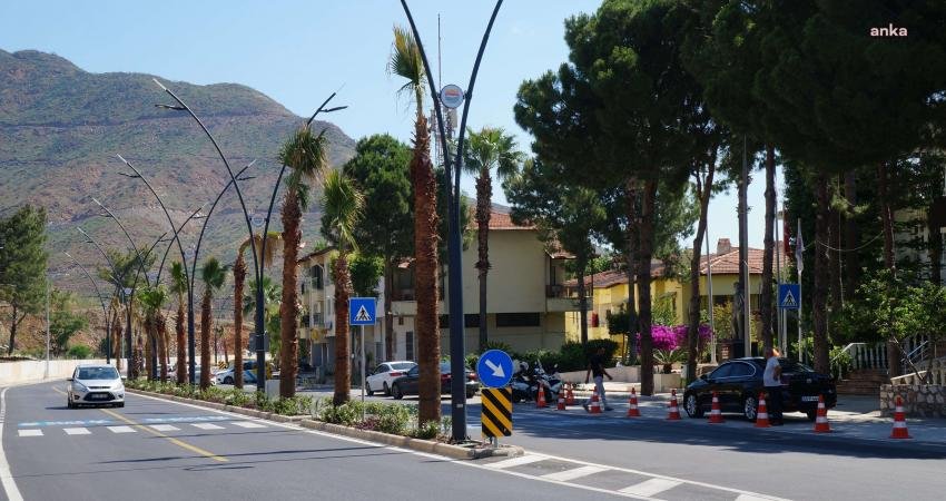 Marmaris Belediyesi Fen İşleri Müdürlüğü ekipleri, İçmeler’in üç caddesinde yenileme