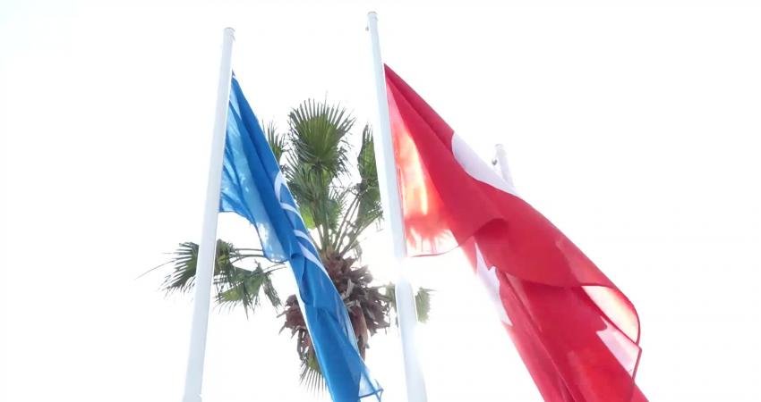 Marmaris’in dünyaca ünlü mavi bayraklı halk plajlarında yoğunluk başladı. Marmaris