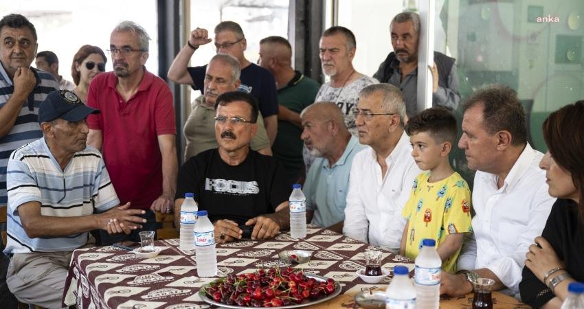 Mersin Büyükşehir Belediye Başkanı Vahap Seçer, Kurban Bayramı ziyaretleri kapsamında