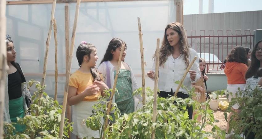 Mersin Yenişehir Belediyesi, ‘Ata Tohum Üretim’ projesi kapsamında Barbaros Ortaokulu’nda