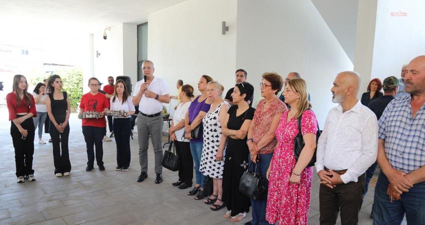 Mezitli Belediyesi’nde Kurban Bayramı öncesinde bayramlaşma töreni düzenlendi. Çalışanların tam