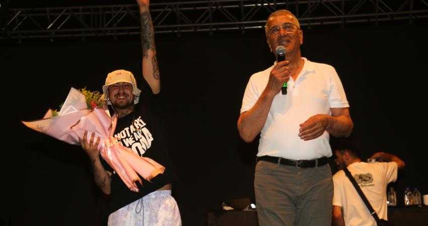 Mezitli Belediyesi tarafından düzenlenen 11. Uluslararası Soli Güneş Festivali, rap