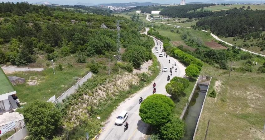 Bilecik’te buluşan yaklaşık 350 motosiklet tutkunu, sezon açılışı yaptı. Bilecik