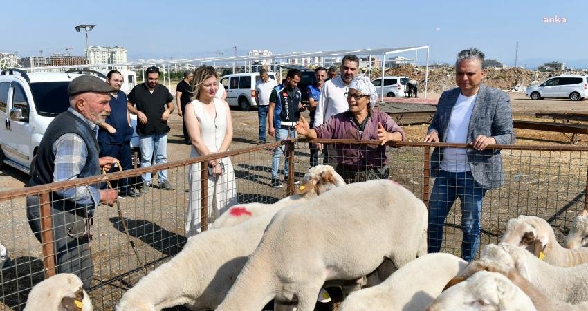 Muratpaşa Belediye Başkanı Ümit Uysal, yaklaşan Kurban Bayramı öncesi, Ermenek