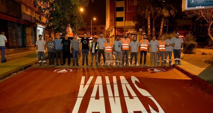 Muratpaşa Belediyesi, Hüsnü Karakaş Caddesi’nin yol çizgi ve boyalarını yeniledi.
