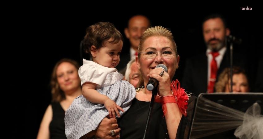 Narlıdere Belediyesi Türk  Halk Müziği Korosu, Gerçekay Oral’ın şefliğinde ‘Umuda