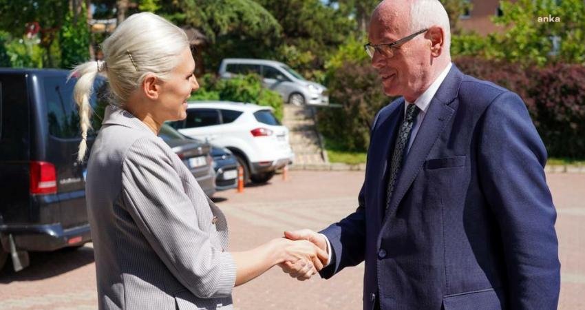 Odunpazarı Belediyesi Tekstil Atölyesi, Bilecik Belediyesi personeli için iş kıyafeti