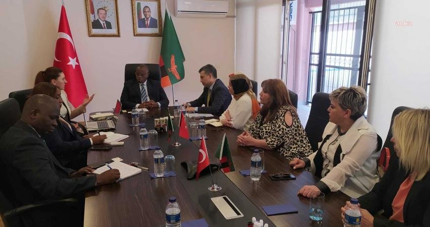 Sankon’dan, Zambiya Büyükelçisi Sıkazwe’ye Ziyaret Sanayi ve Ticaret Konfederasyonu (SANKON) Genel Başkanı Ferudun Cevahiroğlu, Zambiya