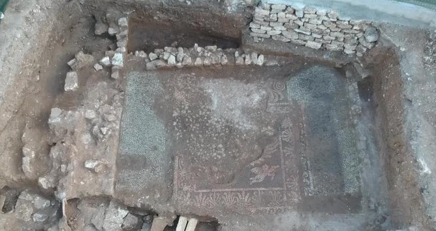 Sinop’ta sürdürülen Balatlar Yapı Topluluğu kazısında Helenistik döneme ait çakıl