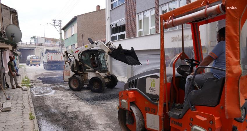 Tepebaşı Belediyesi Fen İşleri Müdürlüğü ekipleri, kent merkezi ve kırsal
