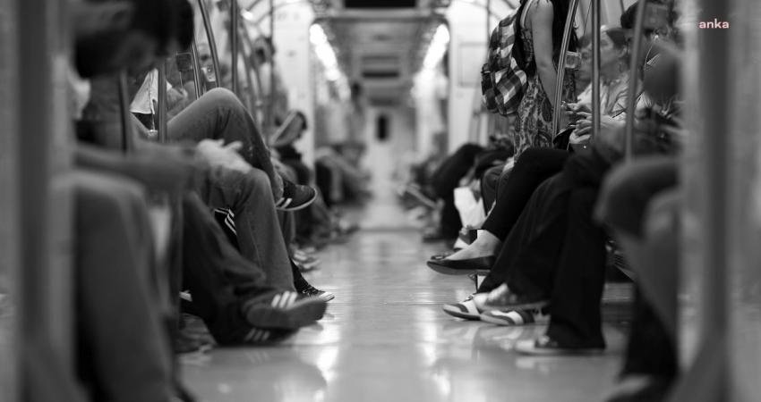 TÜİK: Nisan Ayında İşsizlik Yüzde 10,2’ye Yükseldi Türkiye İstatistik Kurumu (TÜİK) verilerine göre, nisan ayında işsiz sayısı