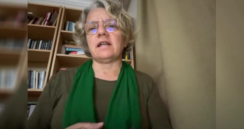 TÜİK’in Türkiye Sağlık Araştırması Raporuna Göre 15 ile 24 Yaş Arasındaki Gençlerin Sadece Yüzde 28,4’ü Günde Bir Kez Meyve Yiyebiliyor… Hacer Foggo: “Bütün Bunların Altındaki Önemli Şey Yoksulluk ve Yoksulluğun Giderek Derinleşmesi”” Türkiye İstatistik Kurumu’nun (TÜİK), 2022 yılı Türkiye Sağlık Araştırması raporuna