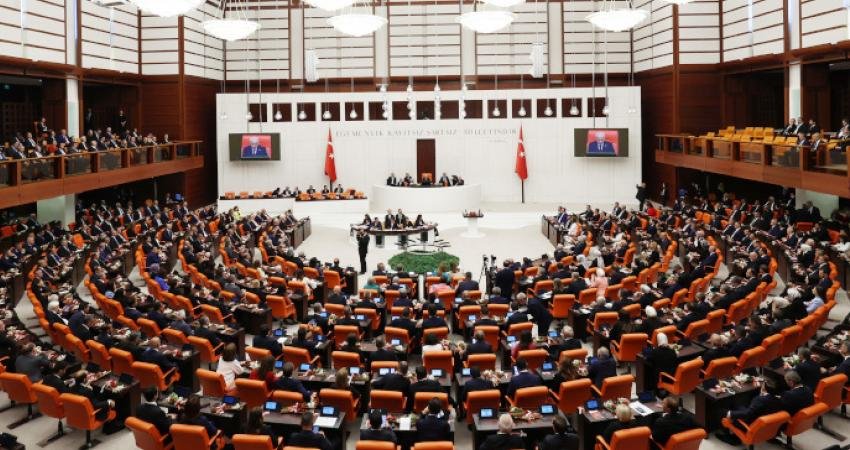 TBMM’nin yeni döneminde ilk kanun tekliflerini CHP ve İYİ Parti