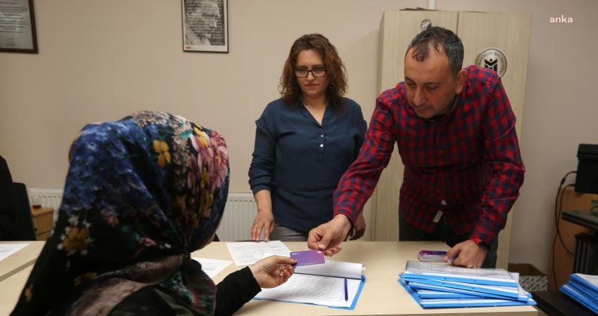 Yenimahalle Belediyesi, Karşıyaka Kapalı Pazar Yeri ve Sosyal Tesisleri içerisinde