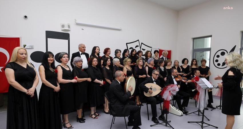 Yenimahalle Belediyesi’nin TSM Kursiyerlerinden Konser Yenimahalle Belediyesi’nin Ata Kültür Merkezi içerisinde bulunan Meslek Edindirme ve