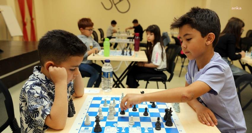 Yenimahalle Belediyesi Başak Cengiz Kültür Merkezi YENİMEK Satranç Kursu öğrencisi