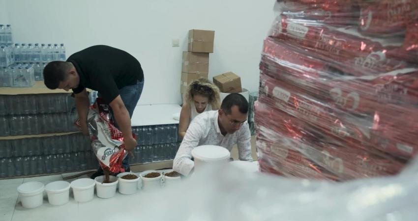 Yenişehir Belediyesi Sokak Hayvanlarını Yalnız Bırakmıyor Mersin Üniversitesi (MEÜ) yerleşkesinde bulunan 7 bin 500 metrekarelik alanı