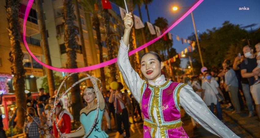 Muratpaşa Belediye Başkanı Ümit Uysal, yeni yerler, kültürler ve insanlar