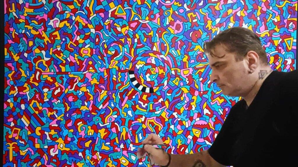 Ressam Tolga Renkler ve Sembollerin Farklı Enerjileri Vardır Sembolist ressam Tolga Ezel, her rengin farklı enerjisi olduğunu vurgulayarak