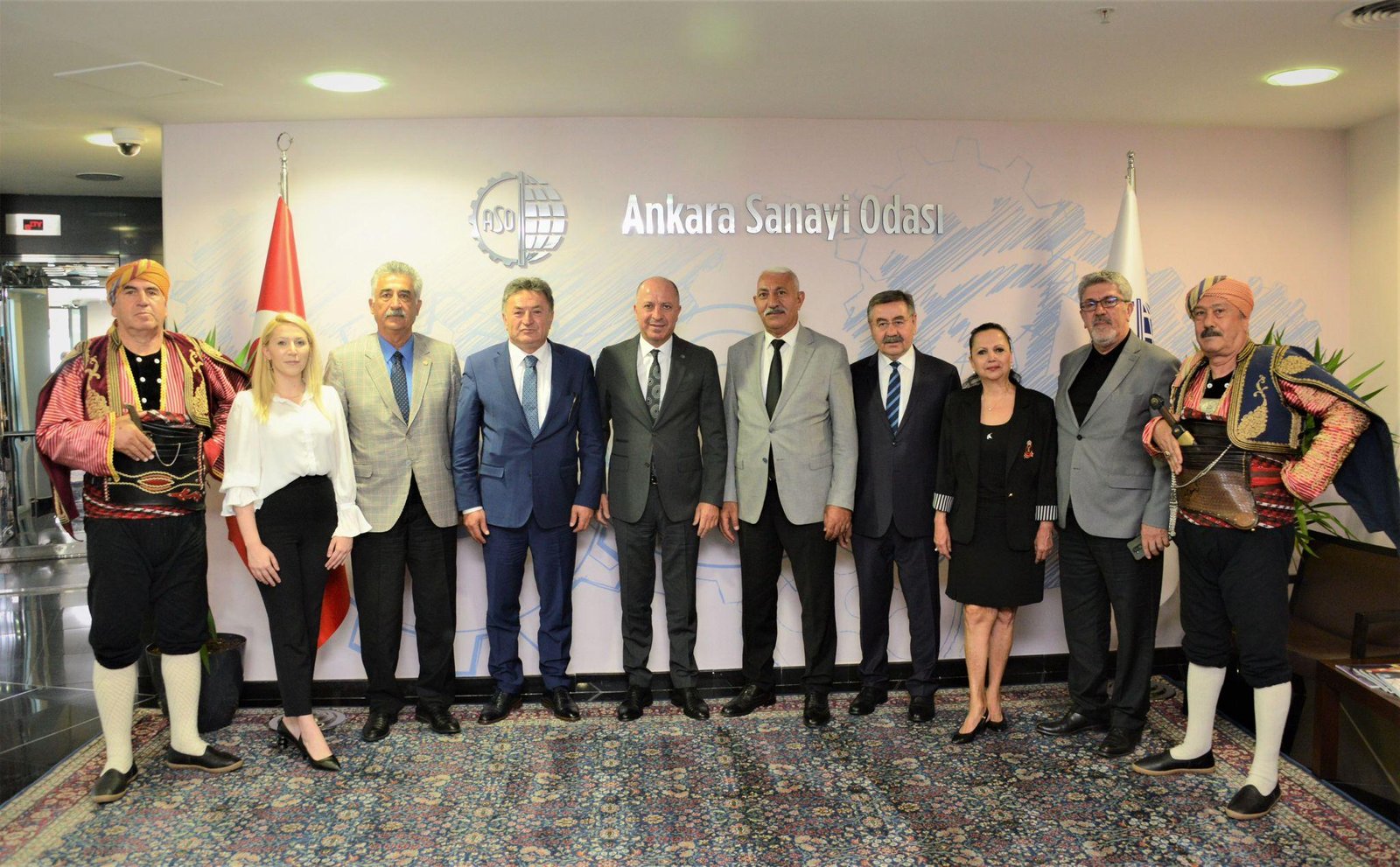 Ankara Kulübü Derneği Genel Başkanı Dr. Metin Özaslan ve beraberindeki