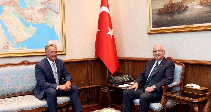 ABD’nin Ankara Büyükelçisi Jeffry L. Flake, Milli Savunma Bakanı Yaşar