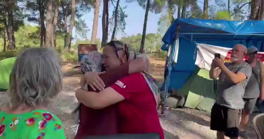 Akbelenli Kadınlar, Ormandaki Ağaçların Kesilmesine Ağıt Yaktı… Köylüler, Akbelen Ormanındaki çam ve zeytin ağaçlarının kesilmesine ağıtlarla tepki