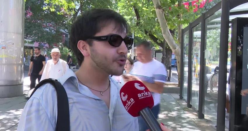 Ankara'da vatandaşlar ve öğrenciler ulaşım ücretlerine yapılan zamlardan yakındı. 24