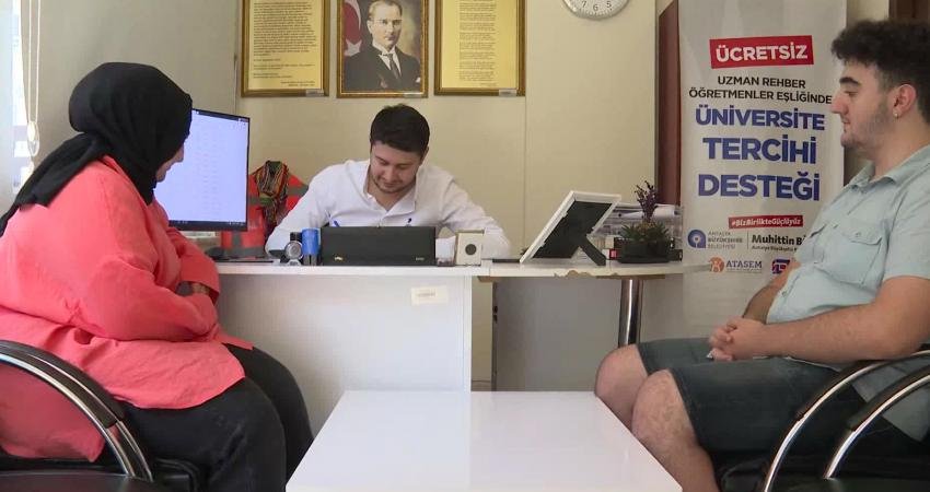 Antalya Büyükşehir Belediyesi, YKS hazırlık sürecinde düzenlediği kurslarla destek verdiği