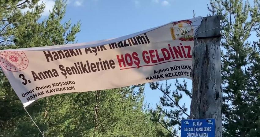 Ardahan’ın Hanak İlçesinde Aşık Mazlumi Anma Festivali Başlıyor Ardahan'ın Hanak ilçesinde, Aşık Mazlumi’yi anma etkinliğinde konuşan Hanak Belediye