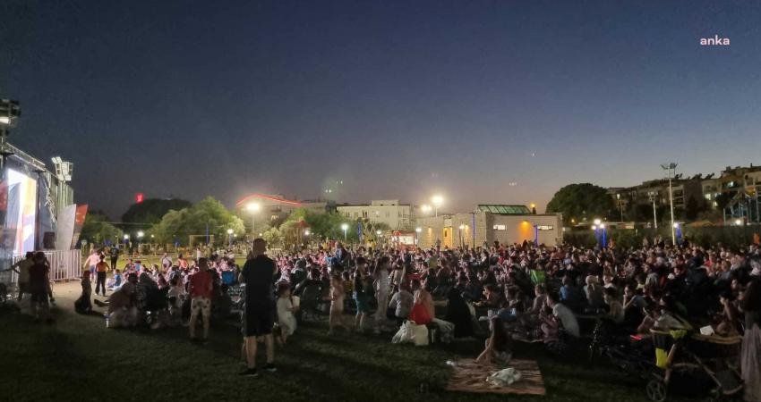 Aydın Tekstil Park’ta birbirinden değerli eserlerin gösteriminin yapıldığı sinema geceleri