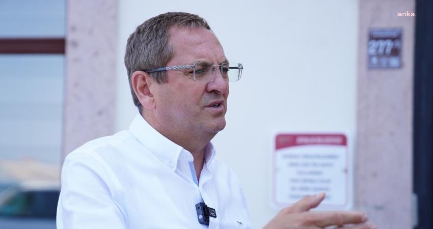 Ayvalık Belediye Başkan Mesut Ergin, belediyenin hizmet araçlarının aylık akaryakıt