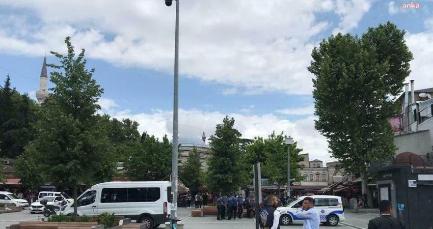 Azeri Oyuncu Kamran Dadashzade’nin Ölümüne Neden Olan Beyazıt’taki Çatışmayla İlgili Davada 3 Kişi Tahliye Edildi İstanbul Beyazıt'ta iki grup arasında çıkan çatışmada yaşamını yitiren Azerbaycanlı