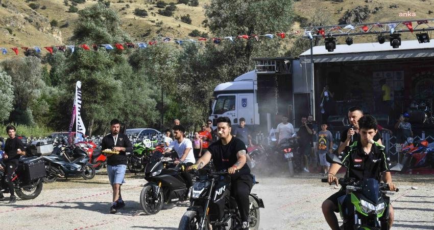Ankara Büyükşehir Belediyesi, bu yıl dördüncüsü düzenlenen Ankara Motosiklet Festivali’ne
