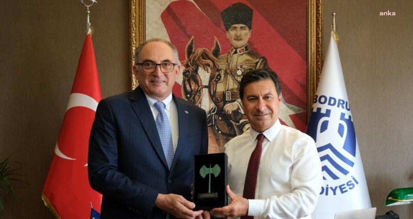 Bodrum Belediyesi ve Prizren Belediyesi Arasında Protokol Bodrum Belediyesi ile Kosova Cumhuriyeti Prizren Belediyesi arasında 'Kardeş Şehir'