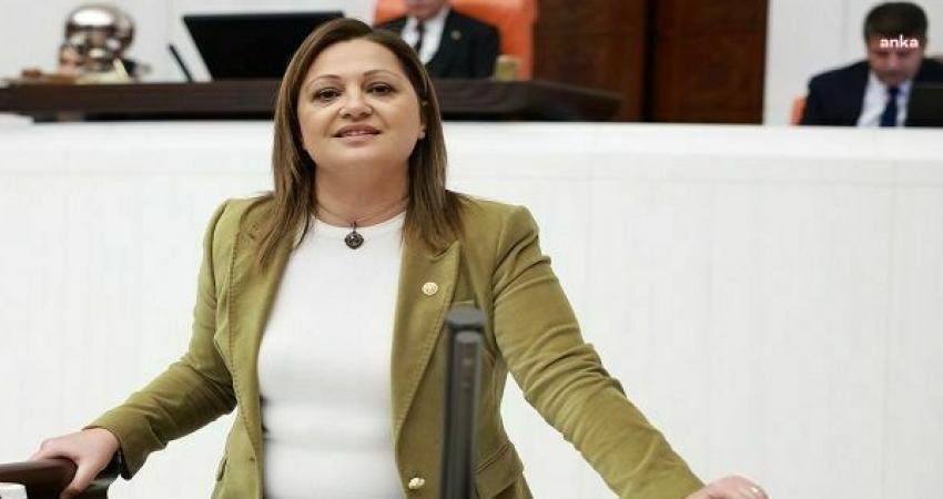 CHP Grup Başkanvekili Burcu Köksal, Kütahya’daki Zafer Havalimanı için verilen