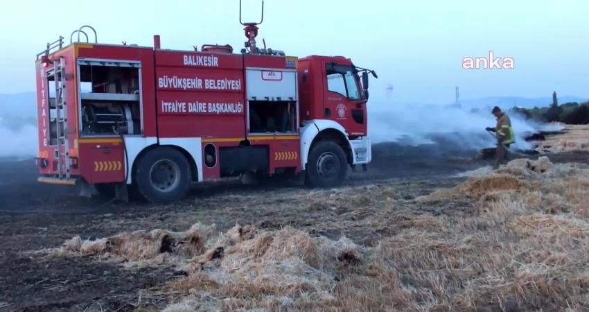 Burhaniye’de Karganın Neden Olduğu Anız Yangını Korkuttu Balıkesir’in Burhaniye ilçesinde, bir karganın elektrik tellerine değmesi sonucu oluşan