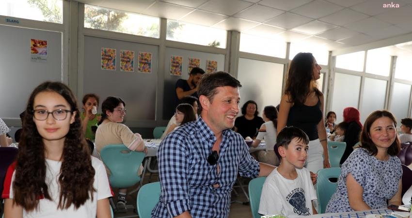 Çerkezköy Halk Akademisinde Bir Dönem Daha Sona Erdi 8. Sınıf öğrencilerine ücretsiz Liselere Giriş Sınavı (LGS) desteği sağlayan