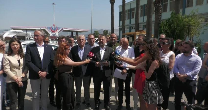 CHP, İzmir Alsancak Limanının Satılması Planlarını Protesto Etti… Mahir Polat: “‘Bae ile Varlık Fonu Üzerinden, Bmc’nin ve Tank-Paletin Peşkeş Çekildiği Firmaların da İçinde Olduğu Bir Gruba Peşkeş Çekilmeye Çalışıldığını Biliyoruz” CHP İzmir İl Başkanlığı, İzmir milletvekilleri ile birlikte; İzmir Alsancak