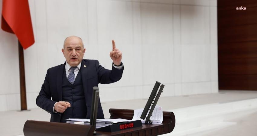 CHP’li Ali Fazıl Kasap, En Düşük Emekli Aylığının Asgari Ücret Seviyesine Yükseltimesi İçin Kanun Teklifi Verdi CHP Kütahya Milletvekili Ali Fazıl Kasap, en düşük emekli aylığının