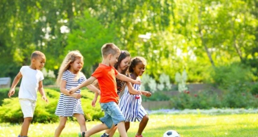 Çocuklarımızın hayatlarımızdaki ehemmiyeti ne büyüktür halbuki.. Çocuk deyip geçmemeli. İnsanın