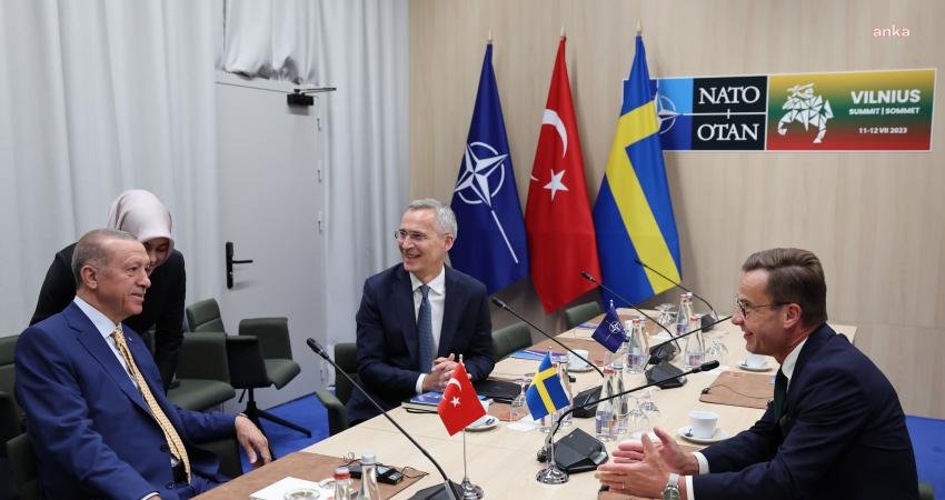 Cumhurbaşkanı Erdoğan, İsveç Başbakanı Krıstersson ve NATO Genel Sekreteri Stoltenberg ile Bir Araya Geldi Cumhurbaşkanı Recep Tayyip Erdoğan, NATO Zirvesi’ne katılmak üzere gittiği Litvanya’nın