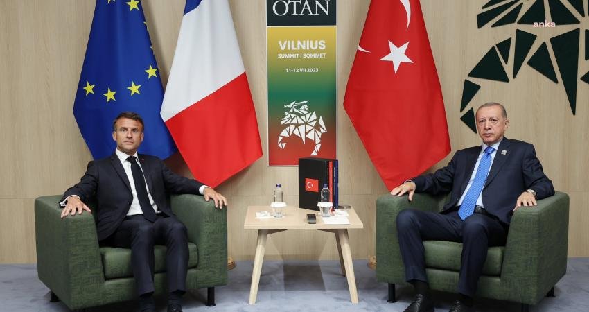 Cumhurbaşkanı Erdoğan, Vılnıus’ta Fransa Cumhurbaşkanı Macron ile Görüştü Cumhurbaşkanı Recep Tayyip Erdoğan, Litvanya’nın başkenti Vilnius’ta NATO Zirvesi kapsamında