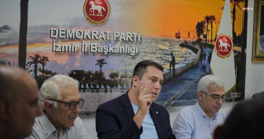 Demokrat Parti İzmir İl Başkanı Ozan Demirbaş, görevi Serdar Faralyalı'dan
