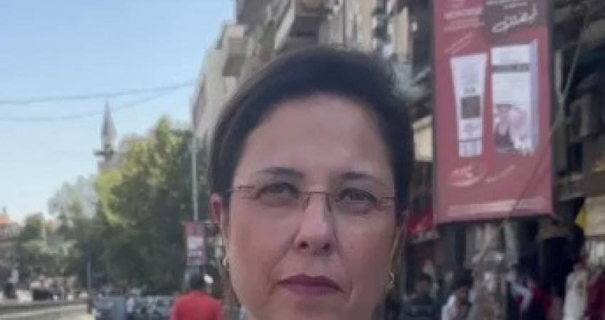 Demokrat Partili İlay Aksoy: “Onlar Beyanı Esas Bir Şekilde Gelebiliyorken Biz Vize İşlemine Tabiyiz” Demokrat Parti Genel Başkan Yardımcısı İlay Aksoy, Türkiye’den Suriye’ye gidiş