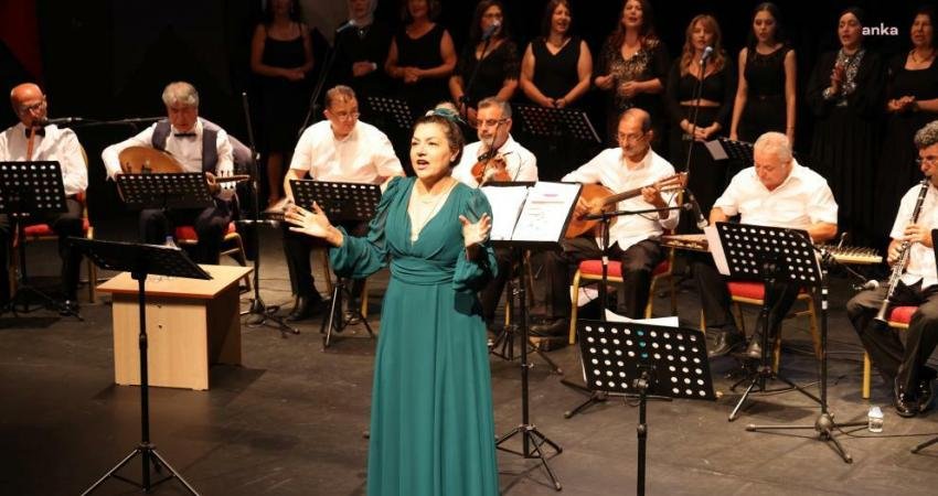 Ula Dilruba Müzik Topluluğu, yaz konserleri kapsamında Armutalan Kültür Merkezi’nde