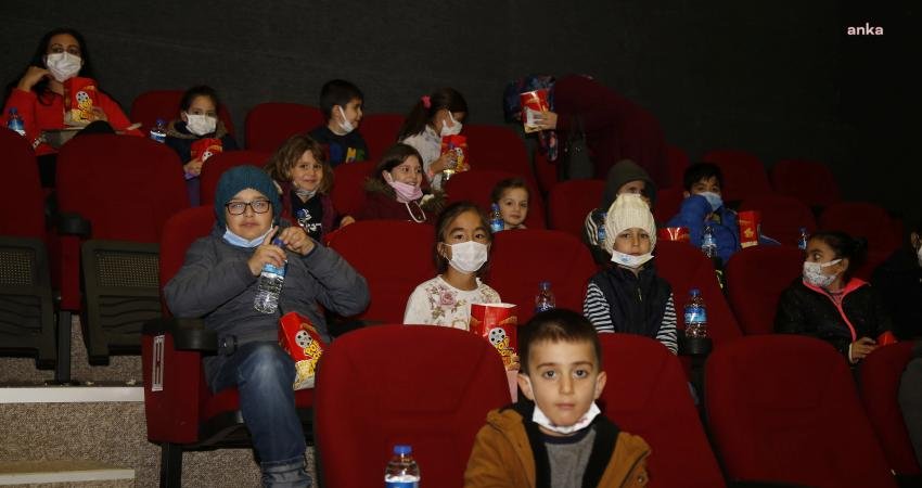 Döşemealtı Belediyesi, eğitim öğretim yılını geride bırakan öğrenciler için ücretsiz