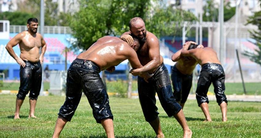 UNESCO İnsanlığın Somut Olmayan Kültürel Mirası Listesi'ndeki Tarihi Kırkpınar Yağlı